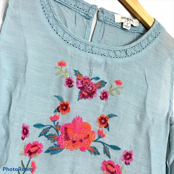 Umgee cold shoulder embroidered top - Picture 2 of 7